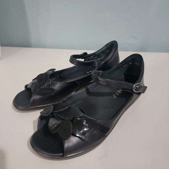 ZIERA Black Sandals Mary Jane 9.5 Rip Tape Fastening SOL Ortho Super Support‎ - Picture 1 of 12